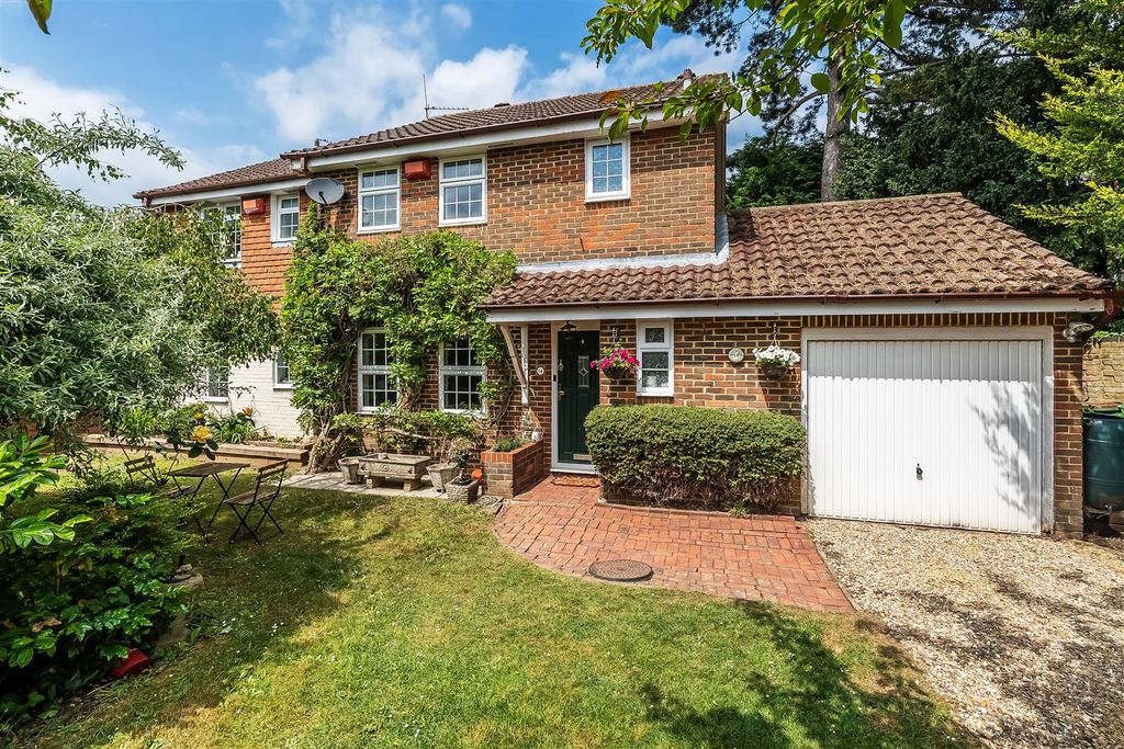 Property photo 1 of 20 14-Wishford-Court-19.Jpg
