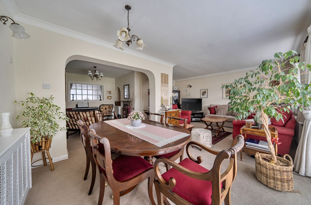 Property photo 2 of 21 1408835-21-6989F5...