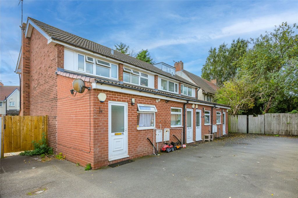 Property photo 1 of 17 Picture No. 12