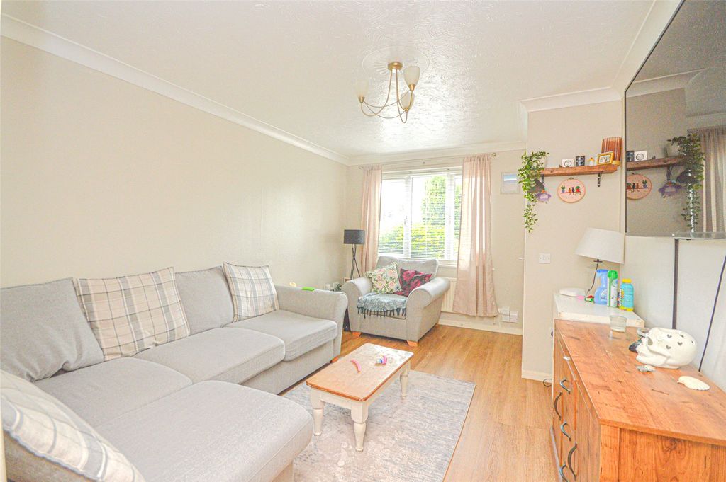 Property photo 2 of 12 Picture No. 14