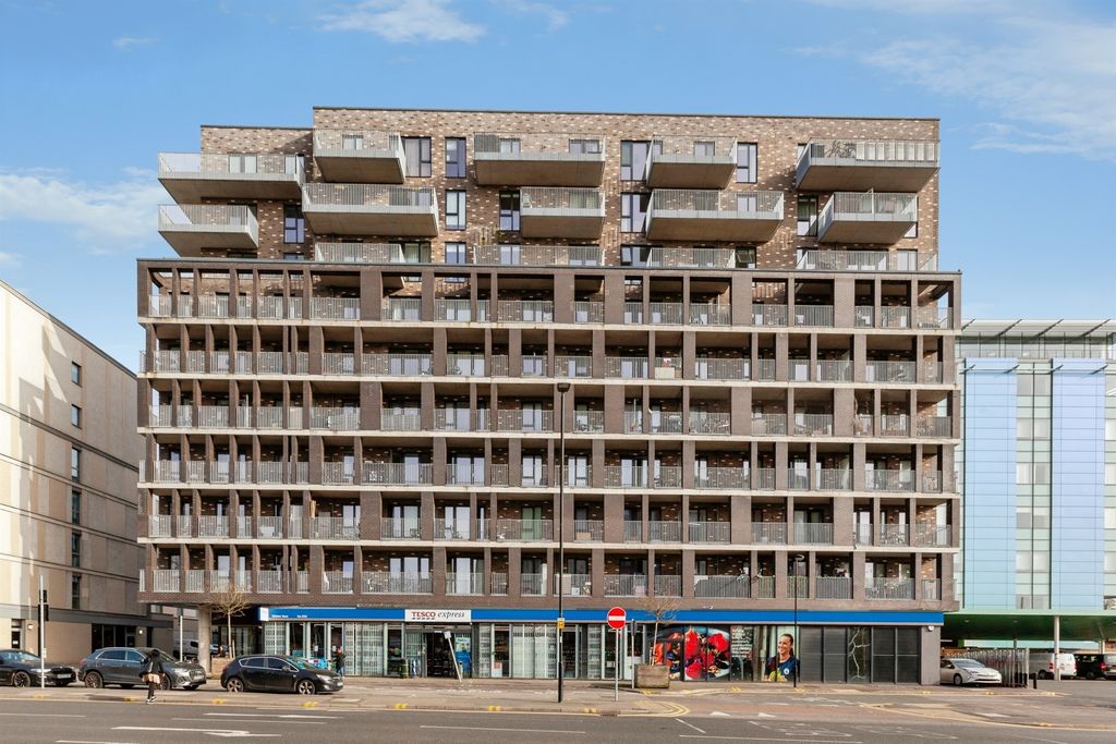 Property photo 1 of 13