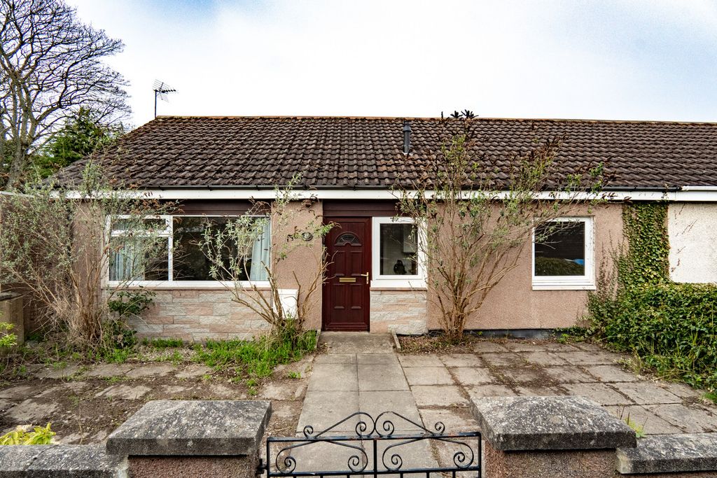 Property photo 1 of 31