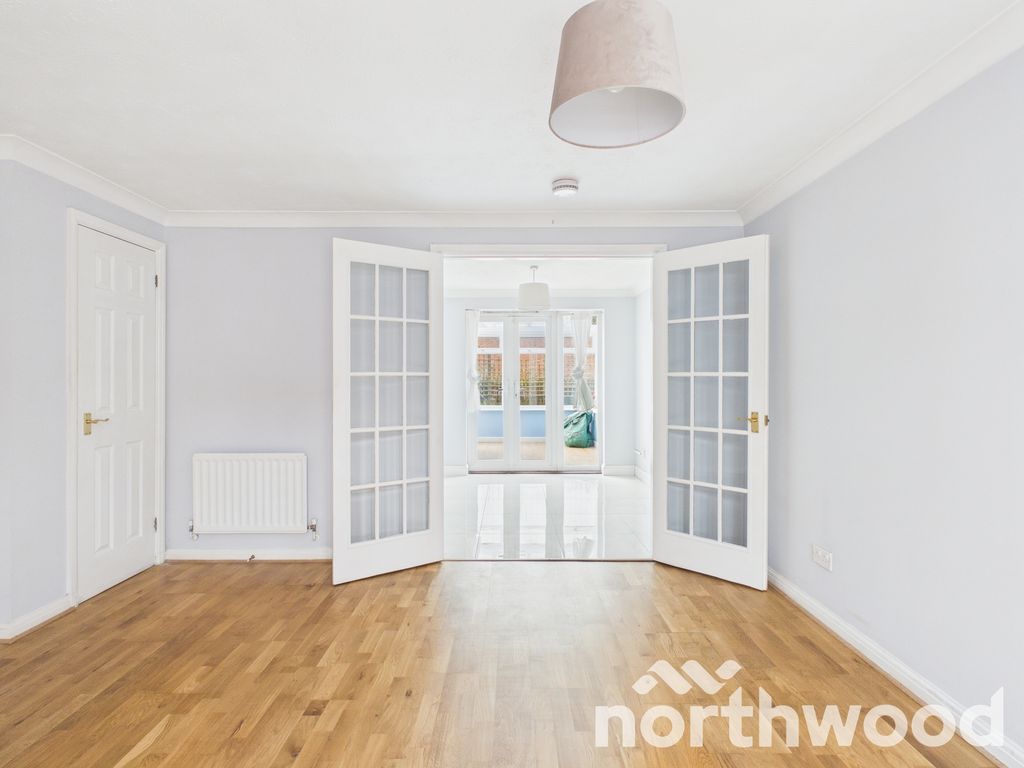 Property photo 2 of 26