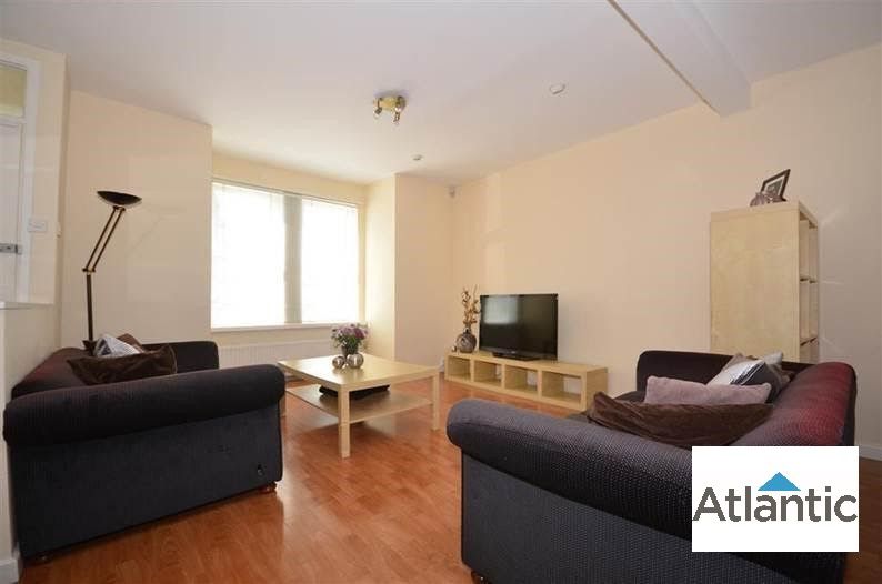 Property photo 3 of 12 Gallery