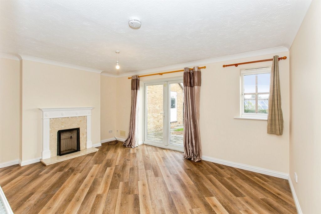 Property photo 3 of 15