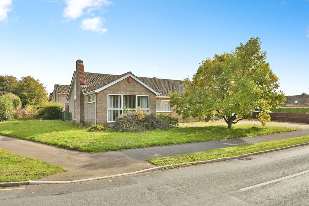 Property photo 2 of 16