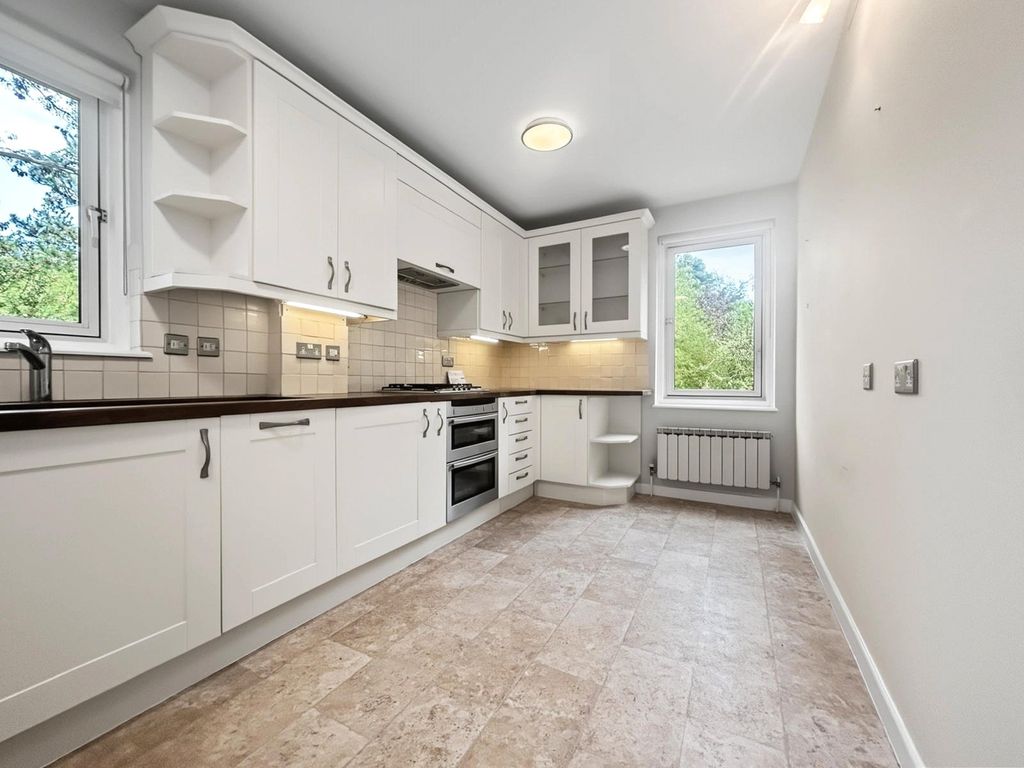 Property photo 2 of 9 Picture No. 24