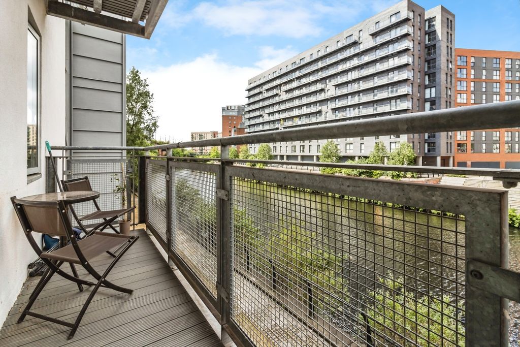 Property photo 3 of 15 Balcony