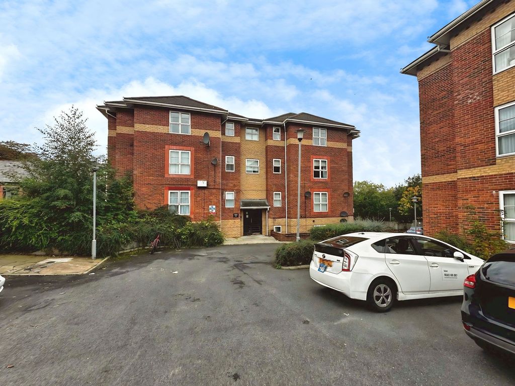 Property photo 1 of 6