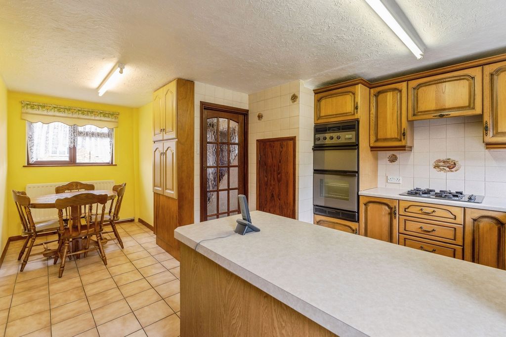Property photo 1 of 13 Kitchen Diner