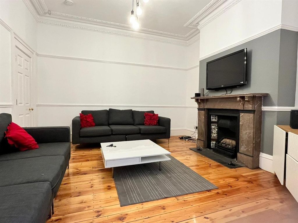 Property photo 1 of 9 2.Jpg