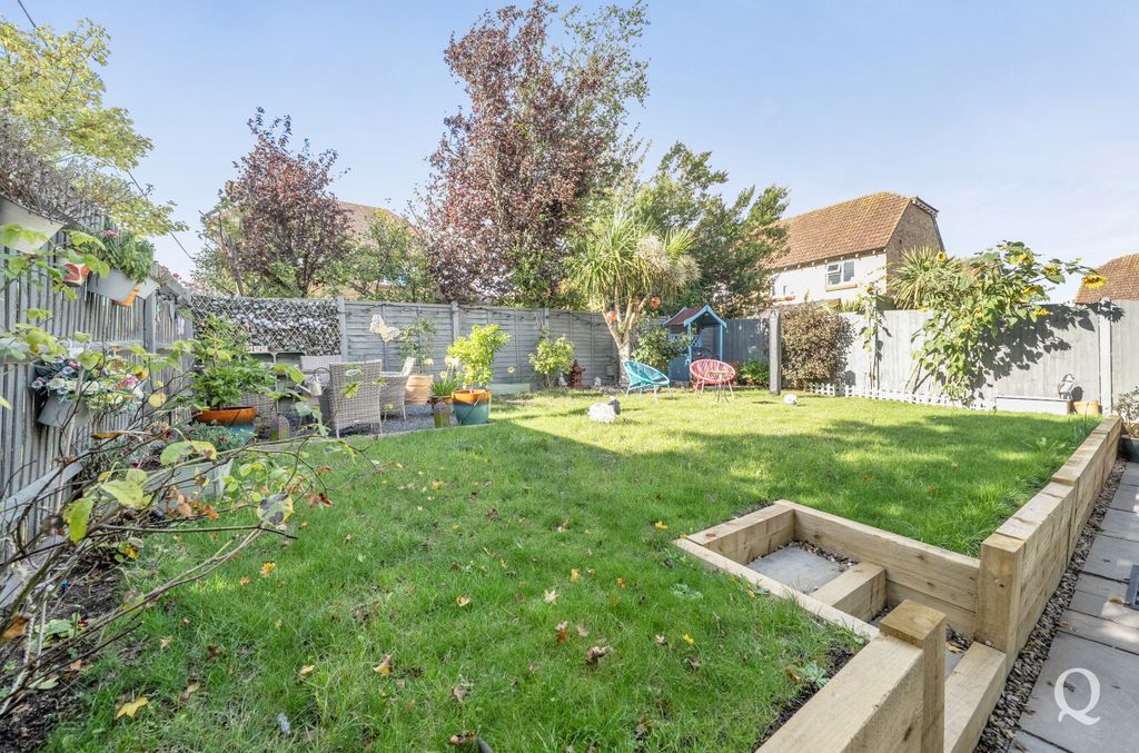 Property photo 3 of 27 6A9ba87d-3273-446...