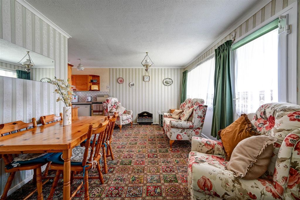 Property photo 2 of 9 Living Dining Area 1.Jpg