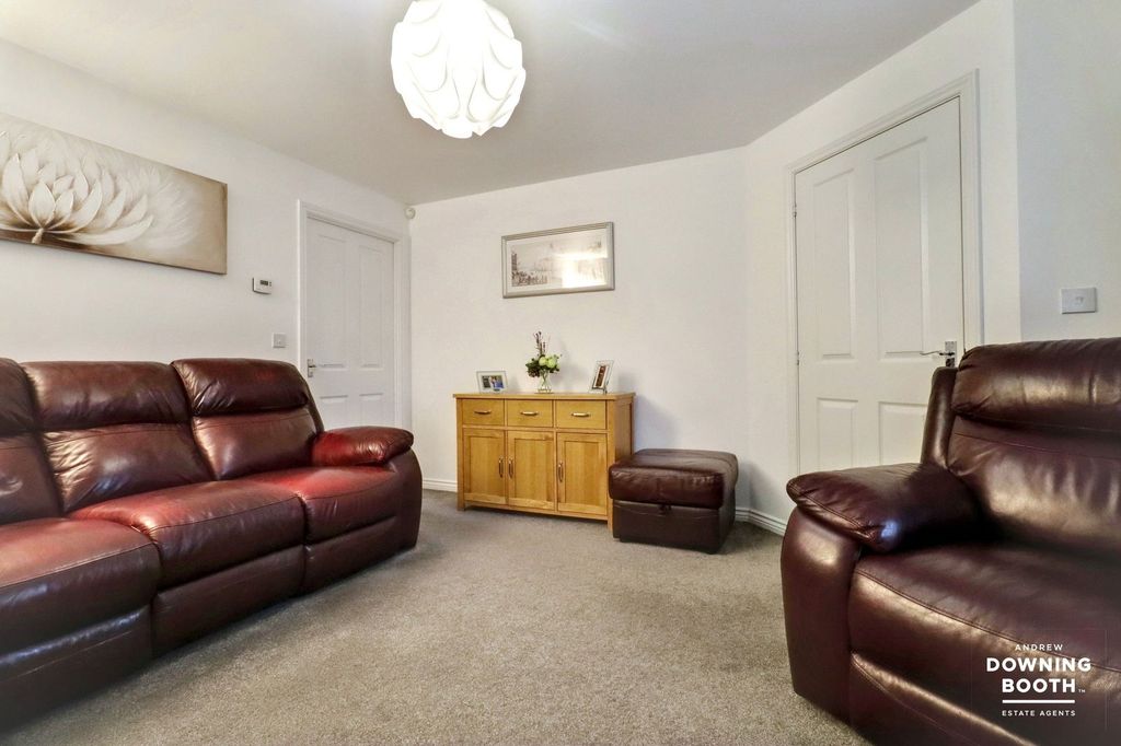 Property photo 3 of 25