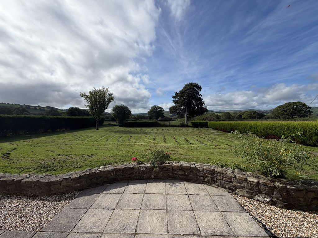 Property photo 3 of 15 Not Specified