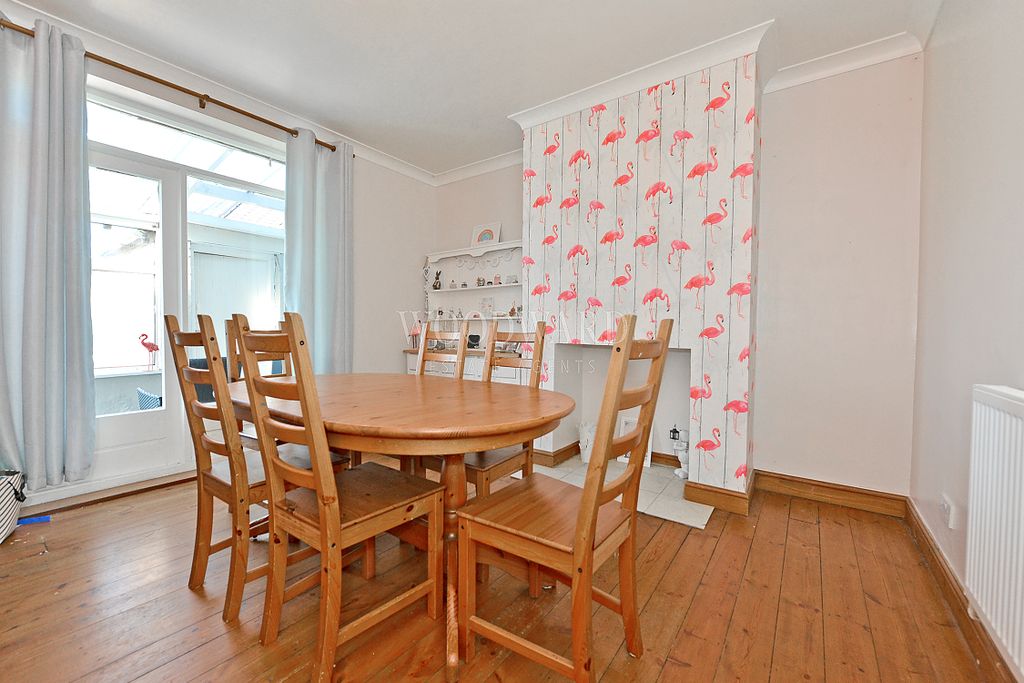Property photo 3 of 14 Dining Room