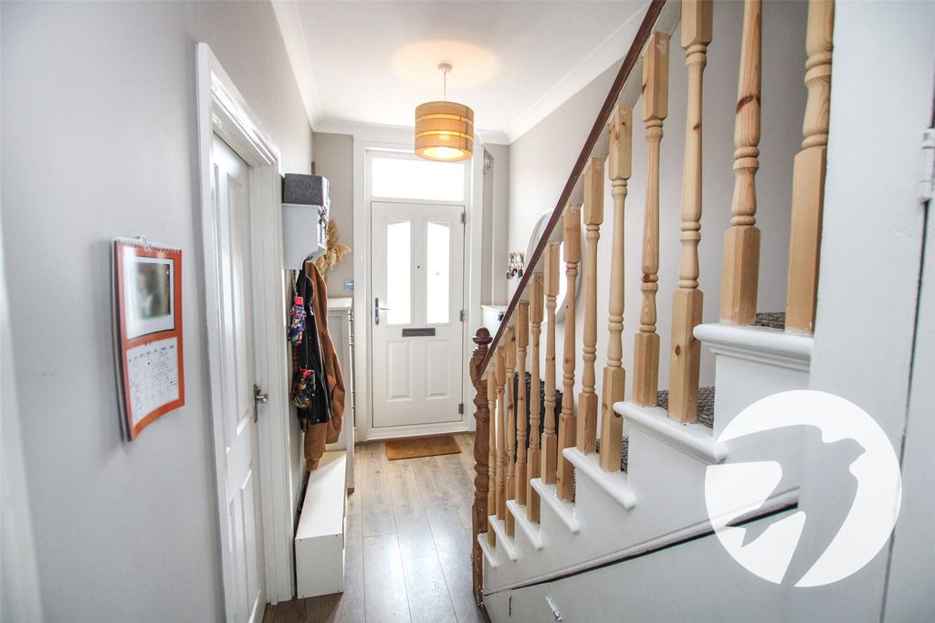 Property photo 3 of 13 Picture No. 16