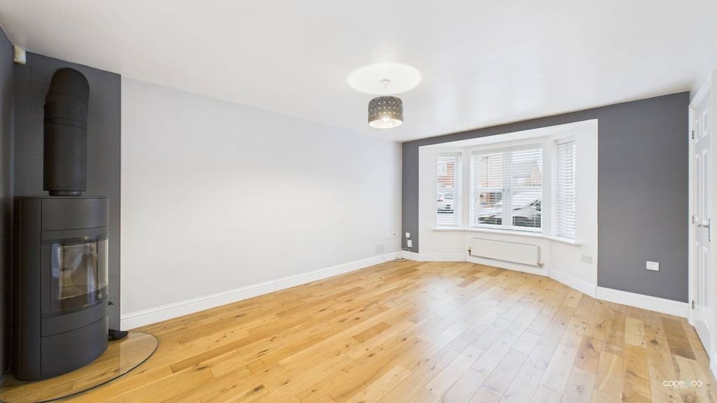 Property photo 3 of 20 1111894