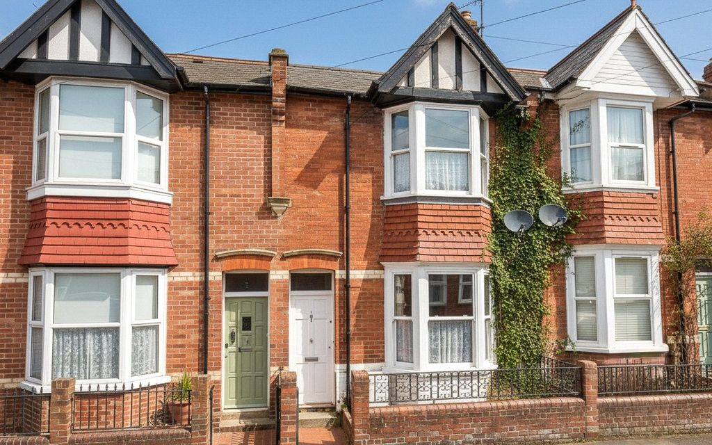 Property photo 1 of 9 Front External