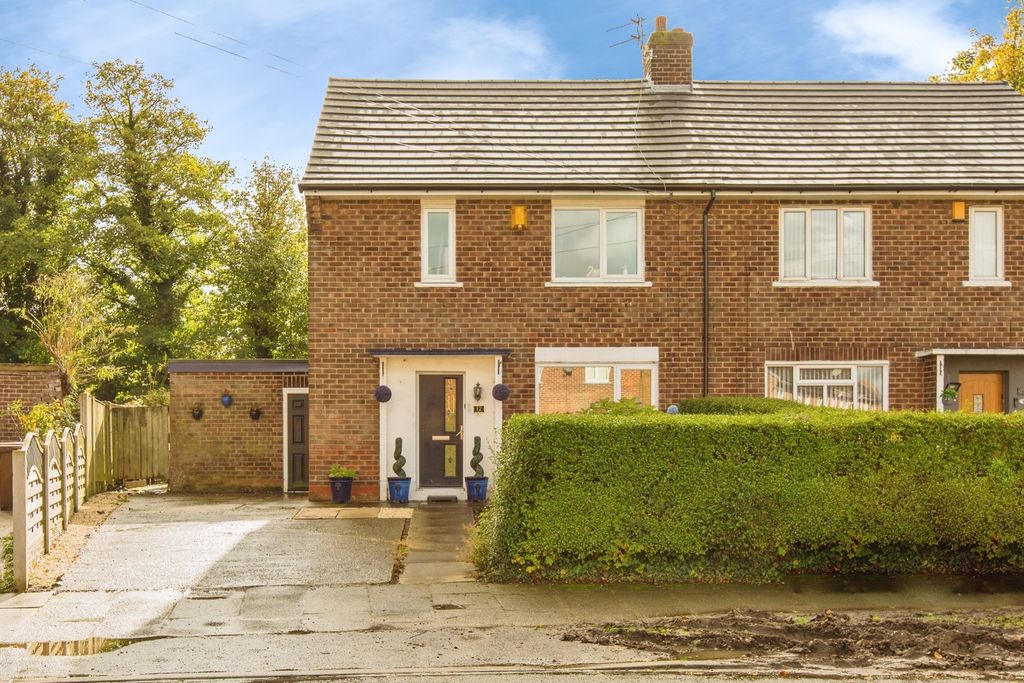 Property photo 1 of 17 External