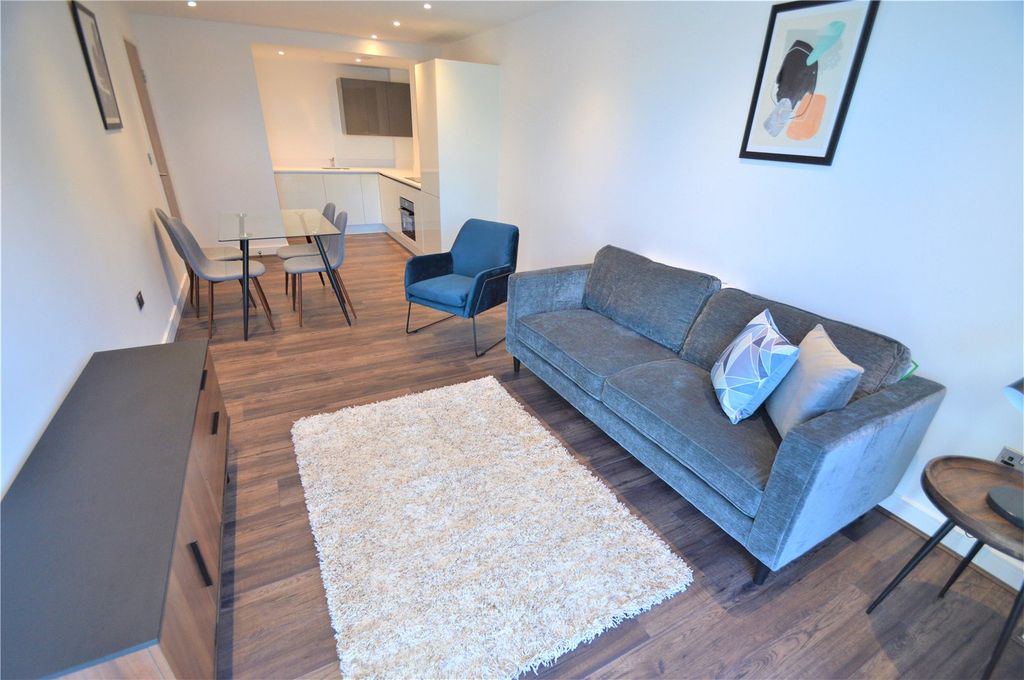 Property photo 2 of 7 Lounge