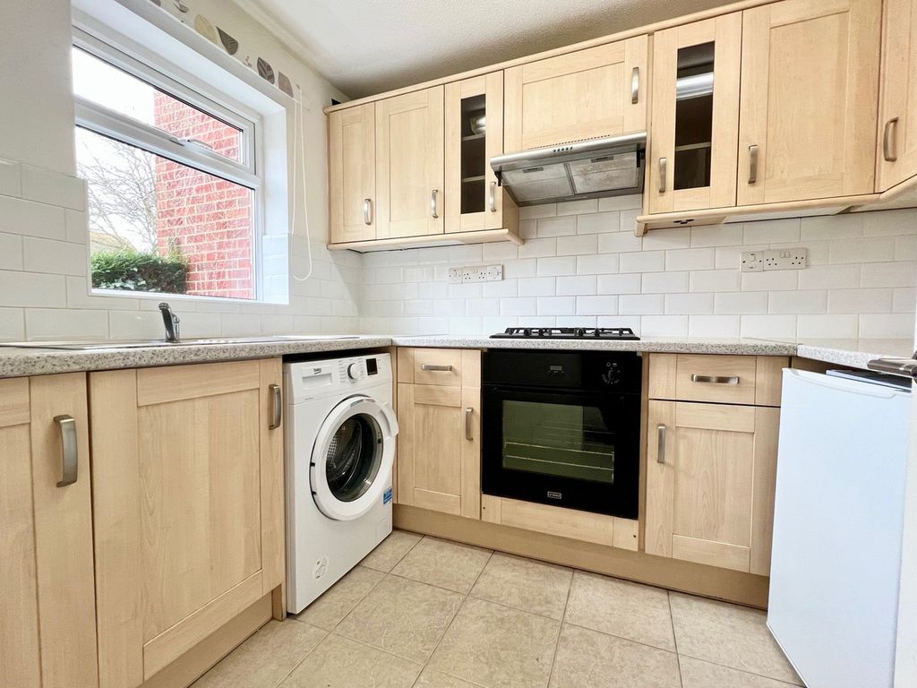 Property photo 2 of 16