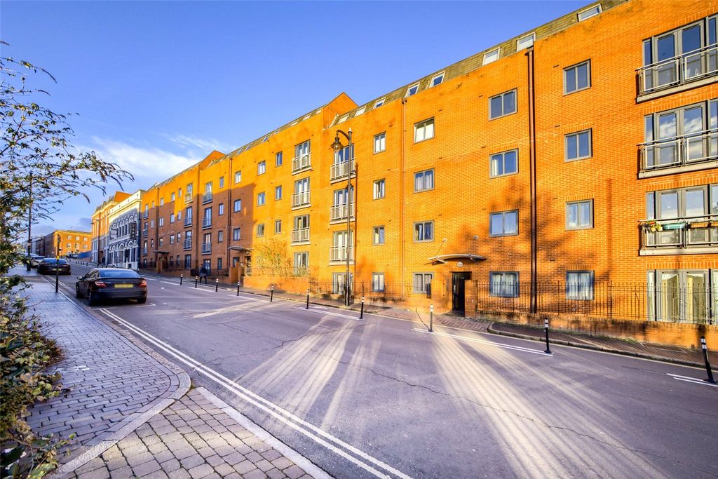 Property photo 1 of 13 Picture No. 14