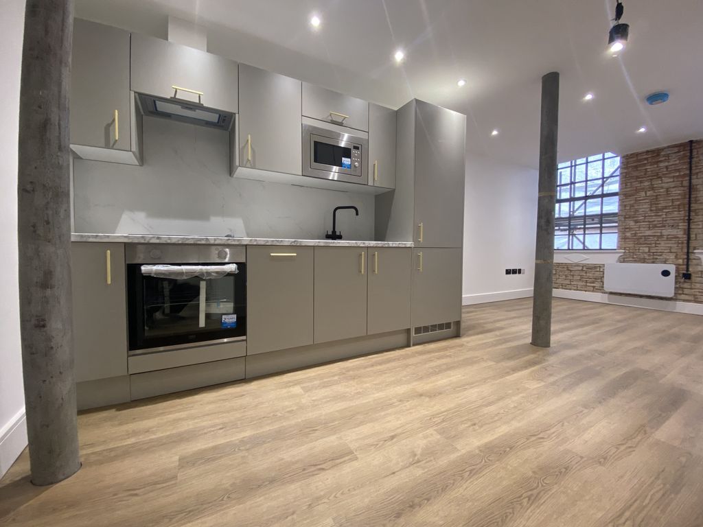 Property photo 2 of 8 Photo 4