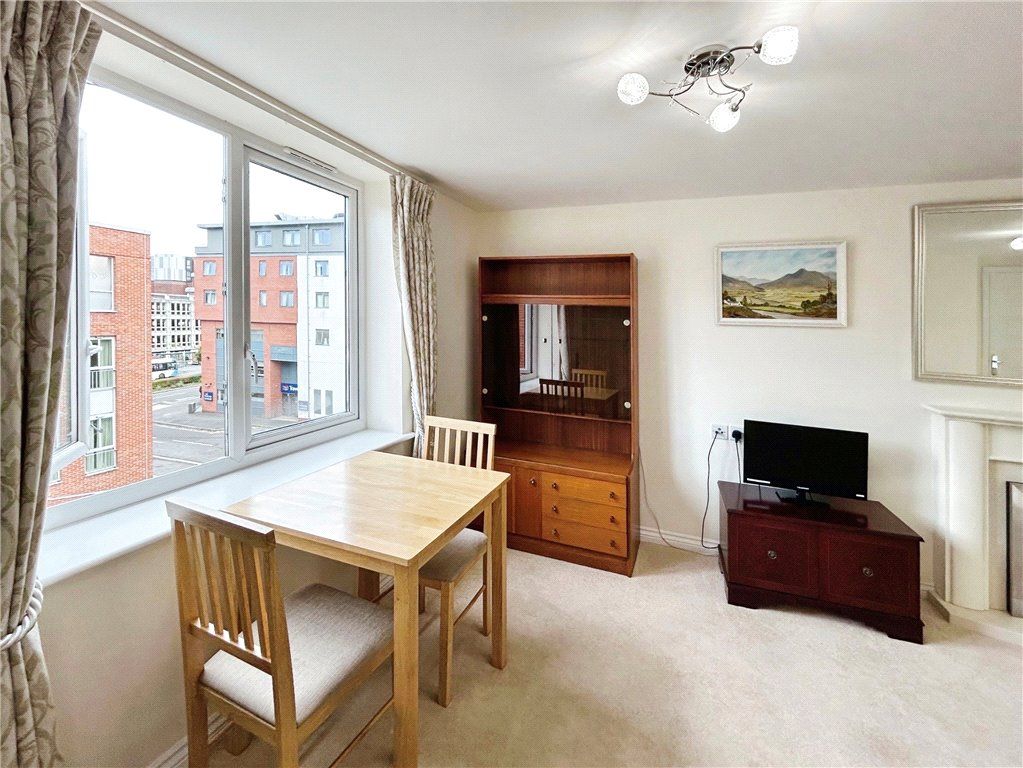 Property photo 3 of 16 Picture No. 06