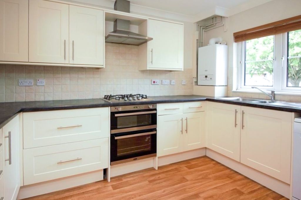 Property photo 2 of 12 4F614376-c00c-41Da-B142-095217627E7B