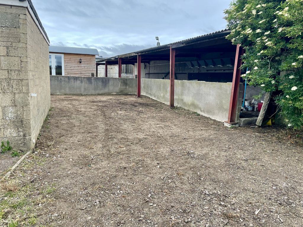 Property photo 2 of 16