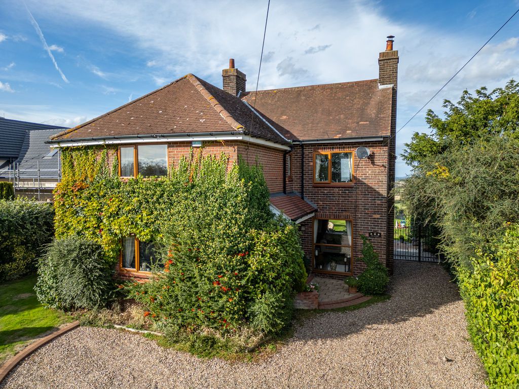 Property photo 2 of 34 Photo 32