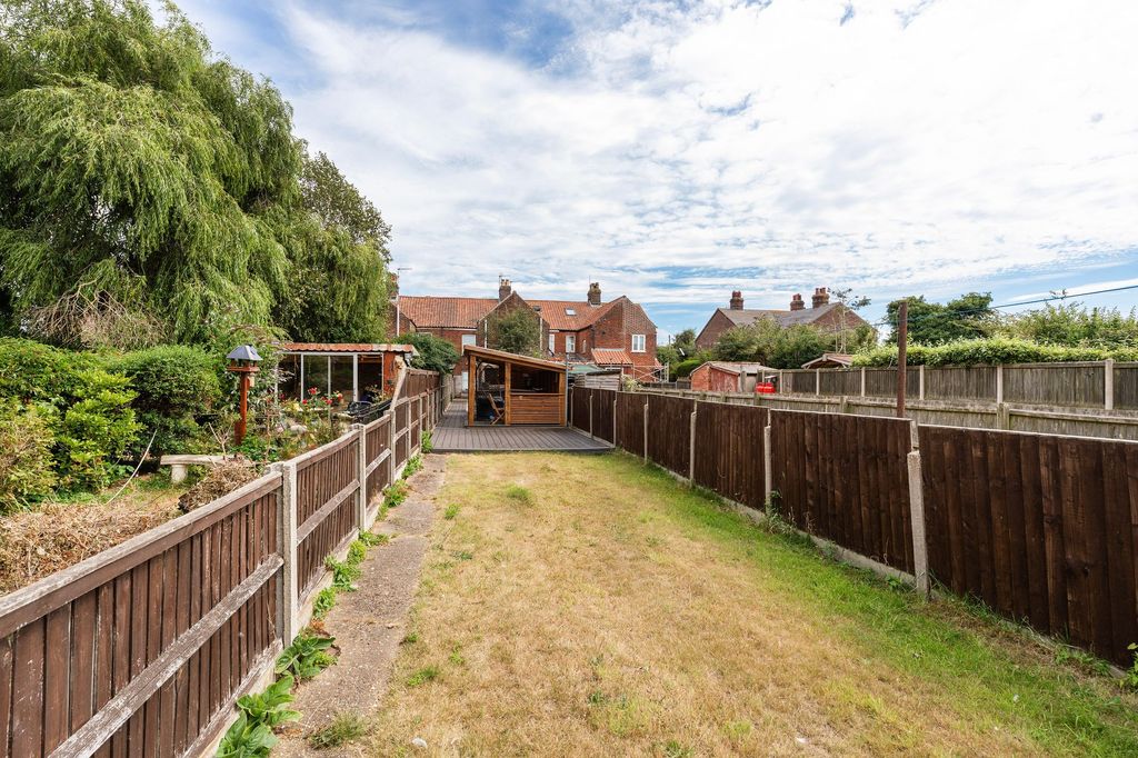 Property photo 2 of 16