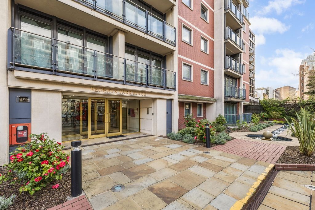 Property photo 3 of 11 88560_Flat-25-Reg...