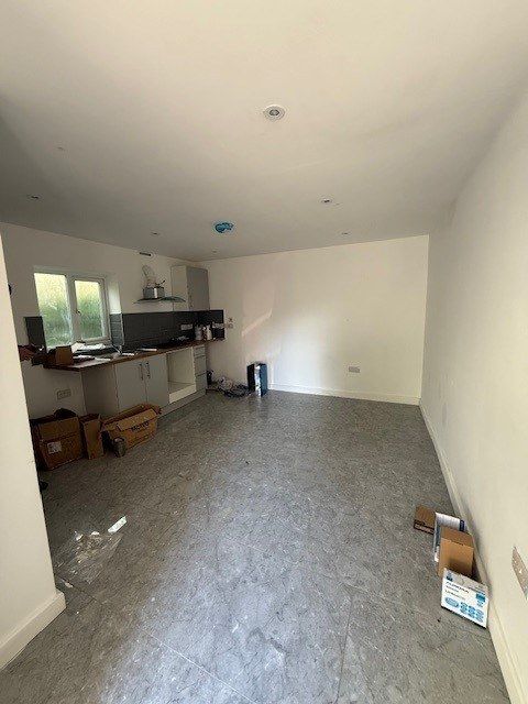Property photo 1 of 3 158S Leagrave Road