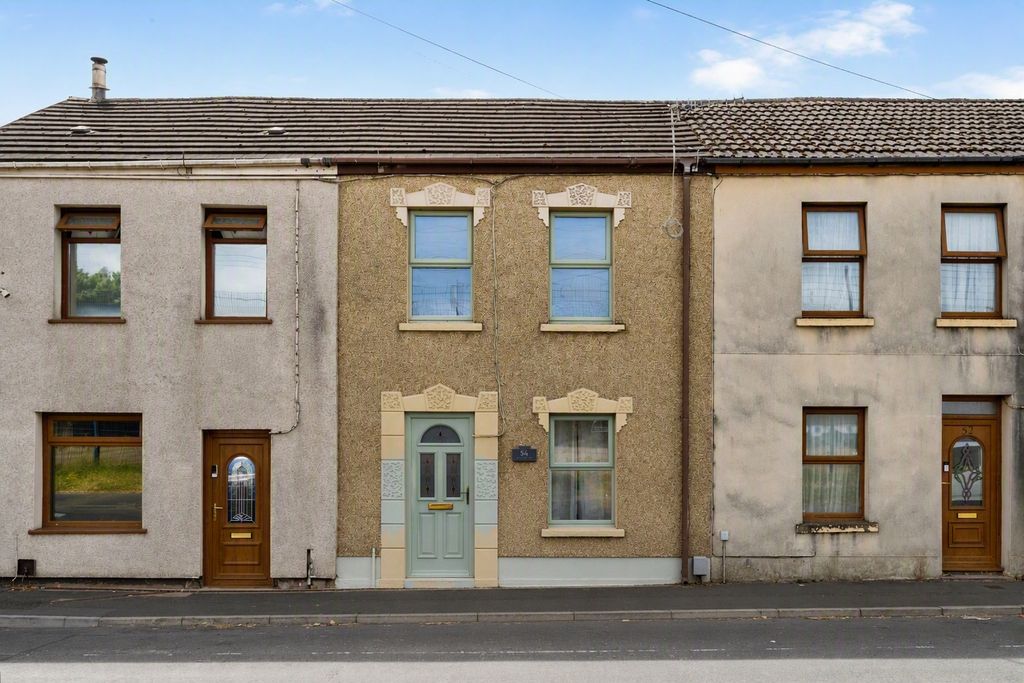 Property photo 2 of 21
