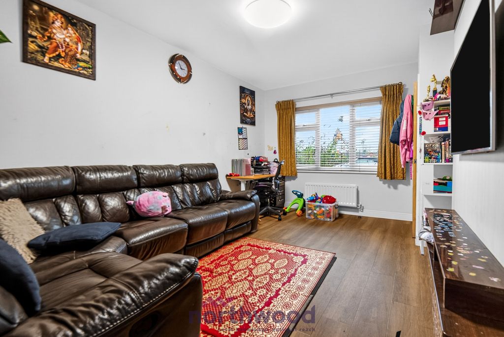 Property photo 1 of 23