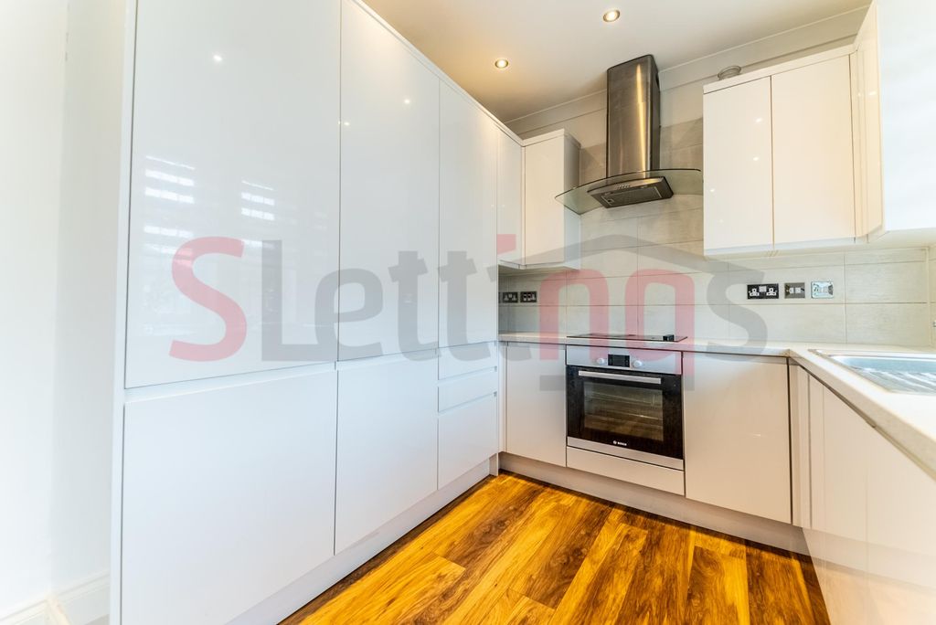 Property photo 2 of 18 Gallery