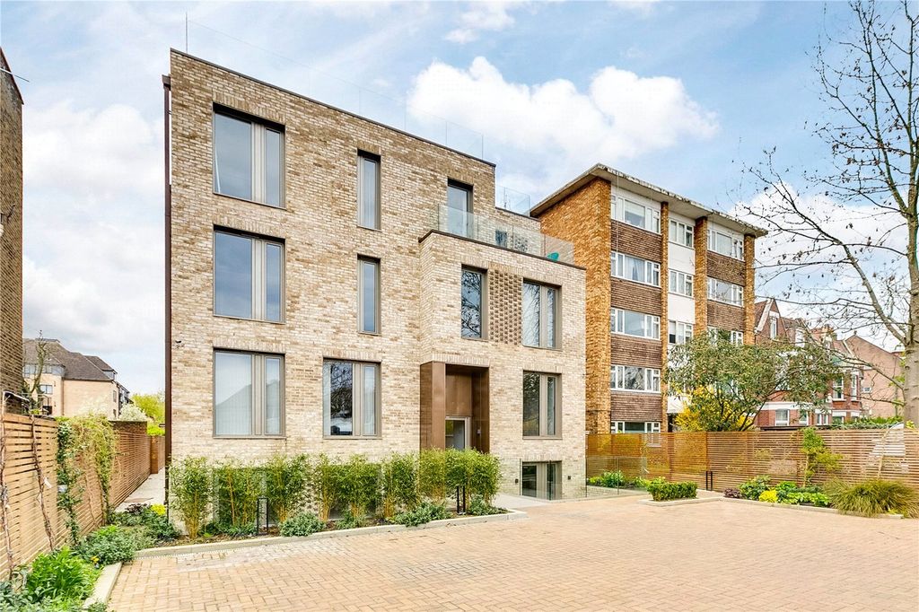 Property photo 2 of 17 Picture No. 08