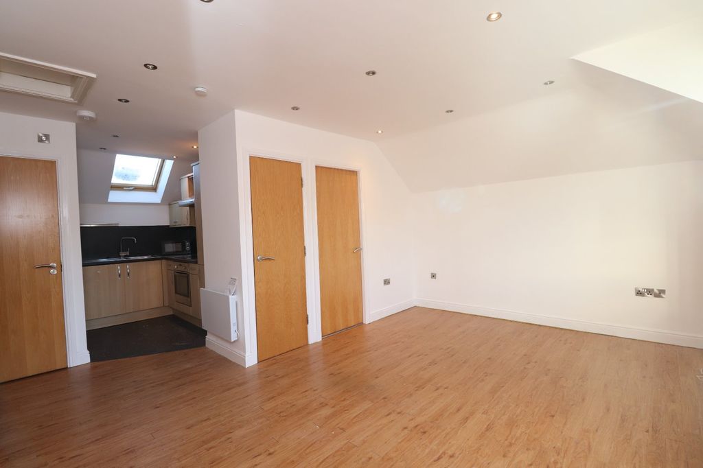 Property photo 2 of 7 Picture No. 04