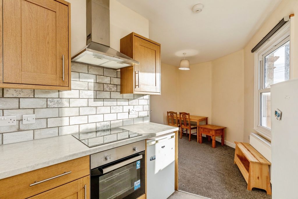 Property photo 2 of 13 Pbox-Img.Jpg