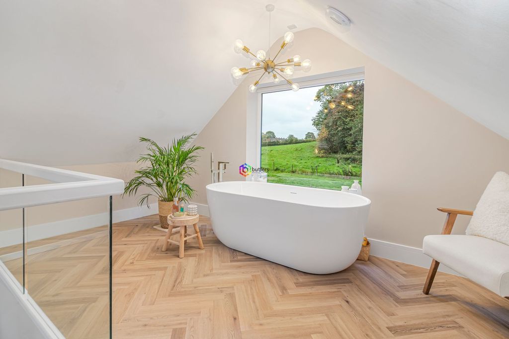 Property photo 2 of 67