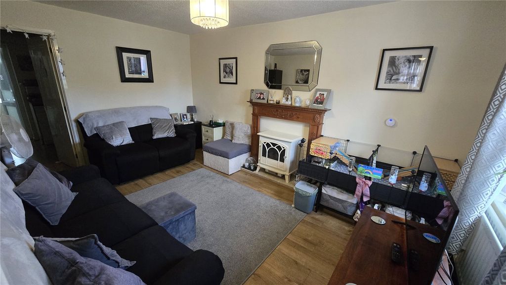 Property photo 2 of 15 Picture No. 05