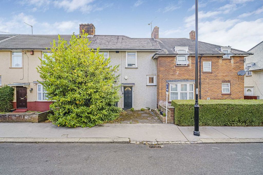 Property photo 1 of 3