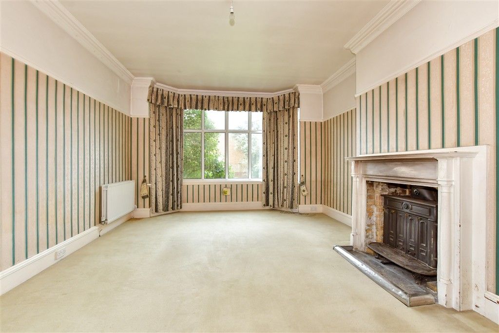 Property photo 1 of 13 Dining Room