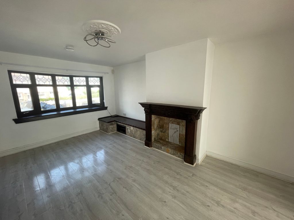 Property photo 2 of 9 Lounge