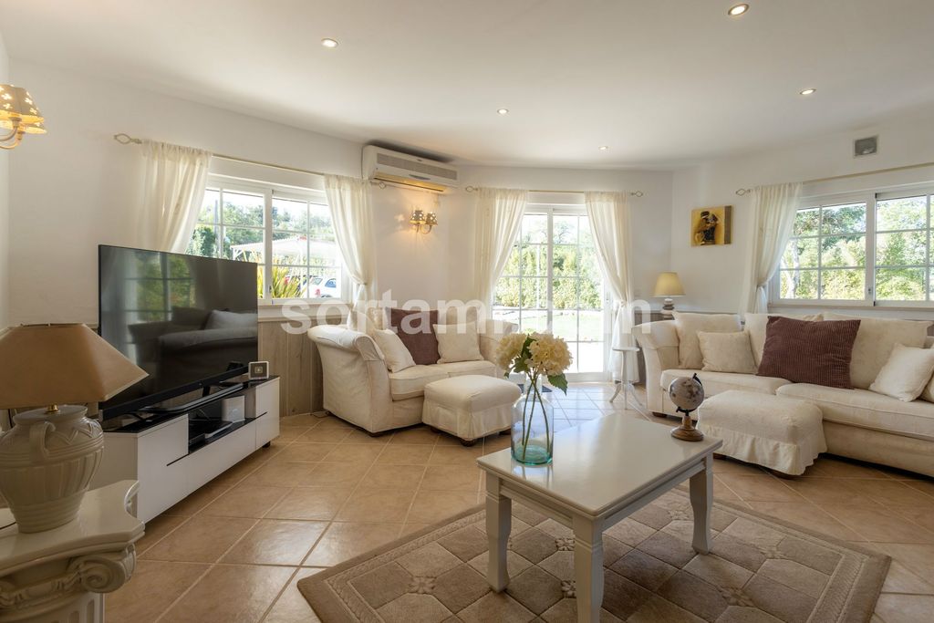 Property photo 3 of 53