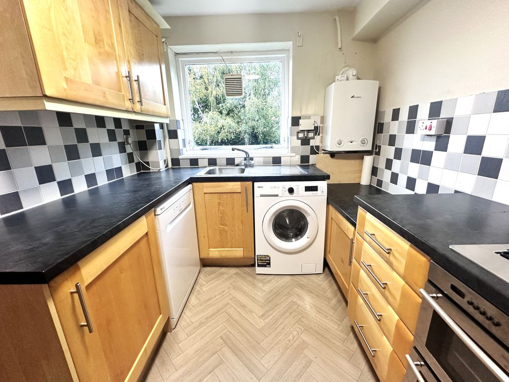 Property photo 3 of 12 Image