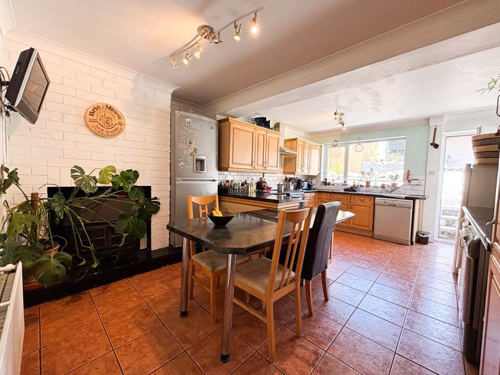 Property photo 1 of 34 Kitchen/Dining Room