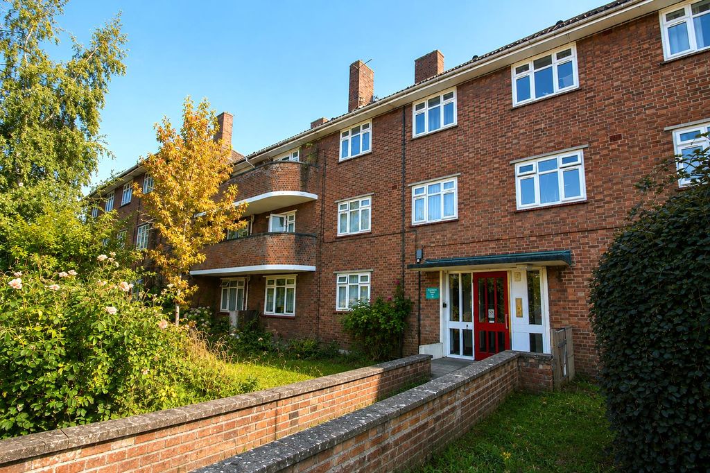 Property photo 1 of 9 E1Ab8B52-Ea93-4d57-Abe0-5Cbeff25c055.Png